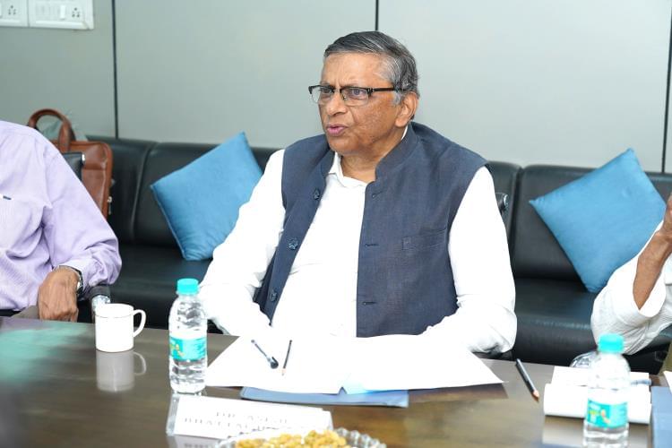 MKES Institute of Management Studies and Research Mumbai Guest Speaker photo 4